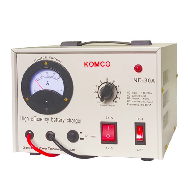 يبدأ Komco AGM وتوقف شاحن النحاس النقي للسيارات شاحن البطارية الذكي 12V24V بقوة عالية.